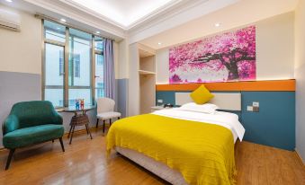 Yunfu Eurasia Business Hotel (City Hall)