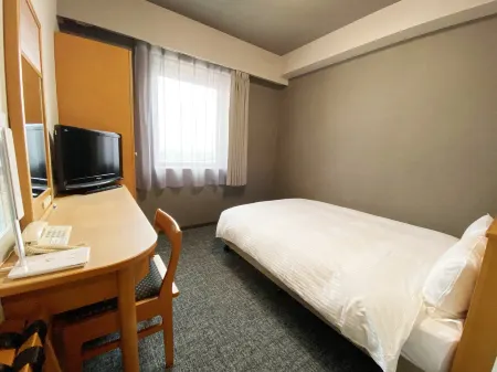 Hotel Route-Inn Nakatsu Ekimae