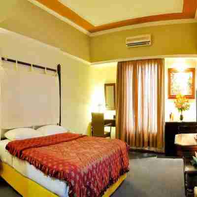Tryas Hotel Rooms