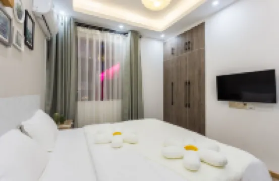 Jiangpan Cloud S·Santorini High-altitude River View Apartment (Jiefangbei Chaotianmen Square)