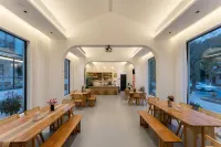 Floral Hotel·Nine House Family Vacation Garden pet Hotel