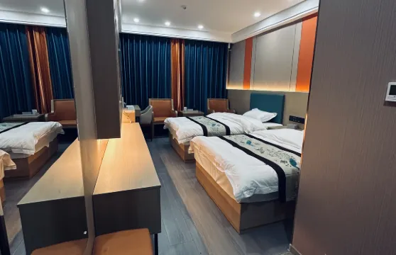 雜多瀾滄江酒店