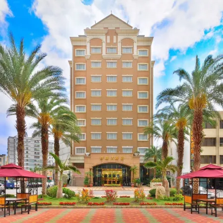 Hualien Charming City Hotel Отели рядом с достопримечательностью «Станция Beipu»