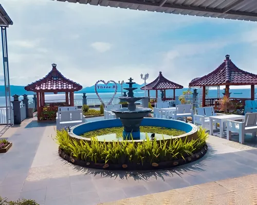 Three B Villa & Resto Banyuwangi Public Areas Photos