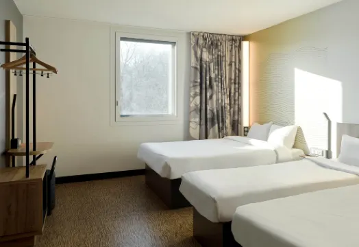 B&B Hotel Paris Meudon Vélizy