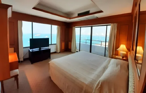 Grand Hotel
