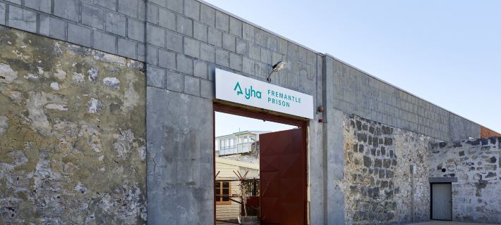YHA Fremantle Prison Отели в г. Фримантл