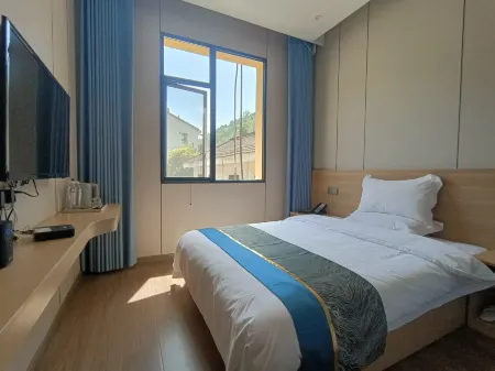 Ancient Road Pearl Hotel