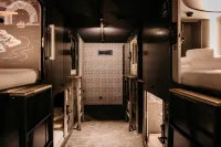 Capsule Hotel - Lucerne Old Town Grand Casino Luzern 주변 호텔