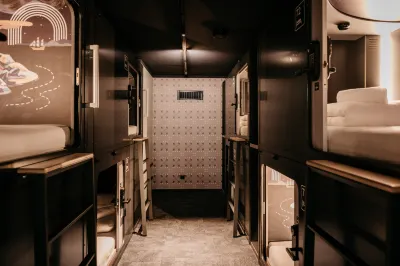 Capsule Hotel - Lucerne Old Town Hotels in 