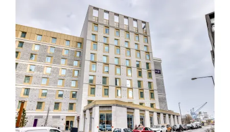 Premier Inn Dublin City Centre (North Docklands)
