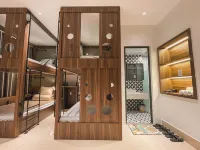 CHI’S HOUSE - balcony