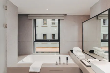 YISUO·Homestay Отели рядом с достопримечательностью «Спортивный центр Боань-поле для плавания»