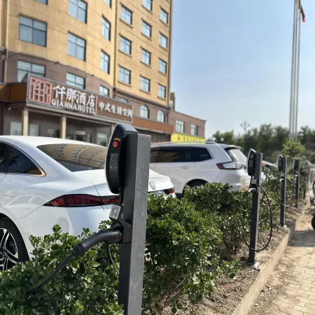 QIANNA HOTEL (Sui County Beihu)
