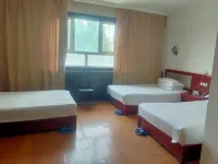 Makit County Jinlong Hotel - parkir