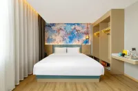 White Magnolia Business Hotel (Linxia Peony Square Branch)