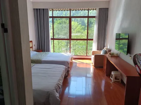 Lichuan Guanshan Homestay