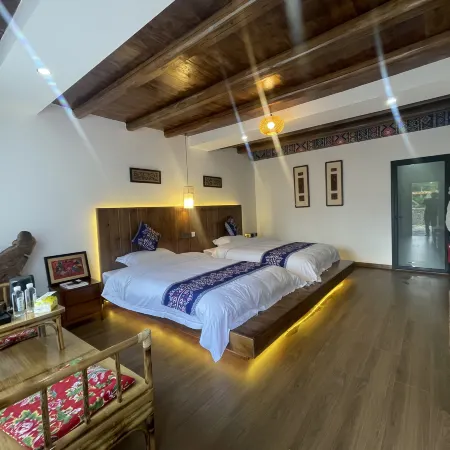 Suining Bana Tribe · Zhizhuxuan (Datuan Dong Village) Hotels in Suining