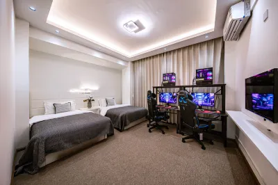 Jingyue E-Sports Hotel (Dali Erhai Park Railway Station)