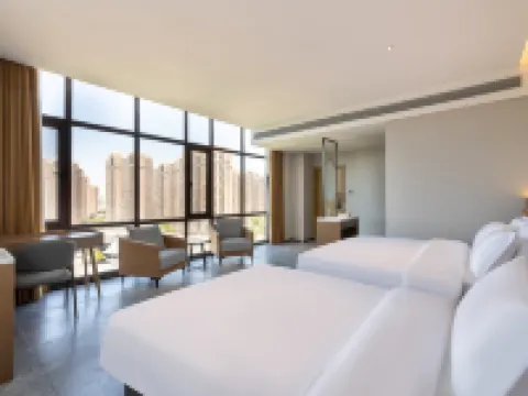 Licheng Huasheng Hotel (Urumqi Shuimogou Scenic Area Hot Spring East Road Branch) Hotels near Shuimo Valley Scenic Area