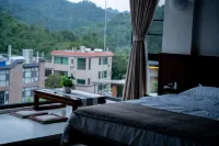 Yunyu B&B (Gulong Gorge Branch)