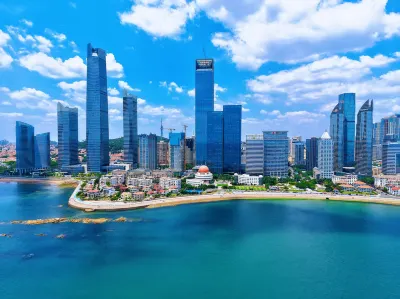 Guanlan Residence Seaview Resort Villa (Qingdao May 4th Plaza Vientiane City Shop) Hotels in 