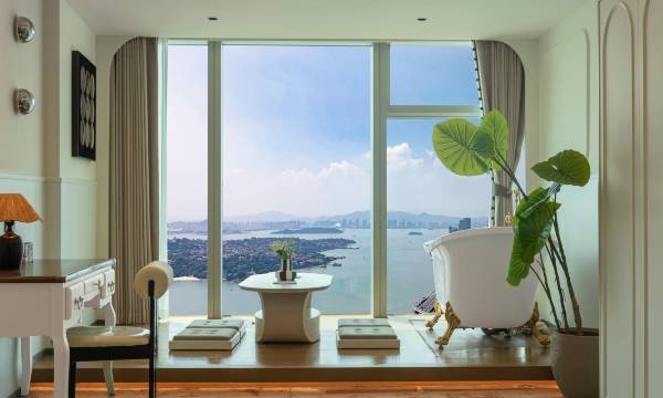 Xiamen Cloud Realm High-Altitude Retreat