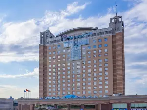 Grand Mercure Urumqi Hualing Accor (CCMALL Times Square in Hongshan Park)