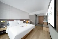 Fairyland Shangpin Hotel （Liupanshui People's square high-speed Railway Station Branch ） Hotels in Liupanshui