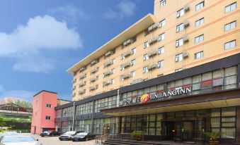 Jinjiang Inn Select (Xi'an Big Wild Goose Pagoda Jiangong Road Yanxingmen Metro Station)