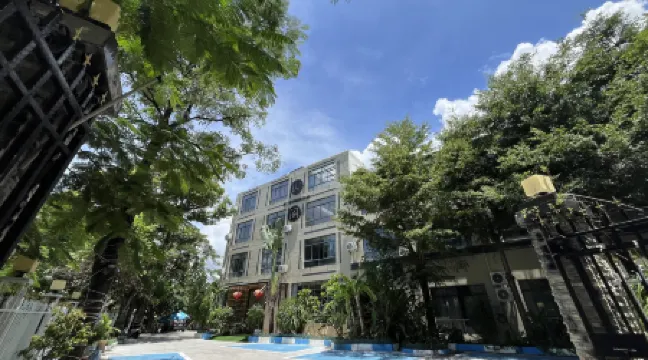 Shanjian Hotel (Sanya Phoenix Airport Branch)