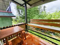 Bansuanariya Hotel a Ban Luang