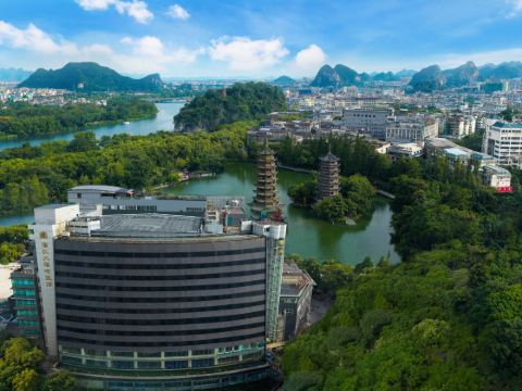 Lijiang Waterfall Hotel