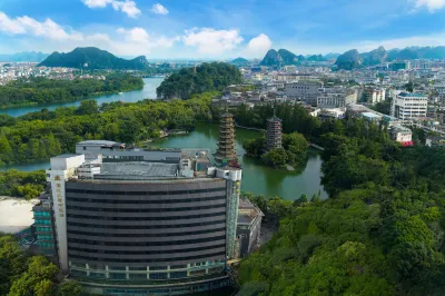 Lijiang Waterfall Hotel Hotell i Xiufeng District