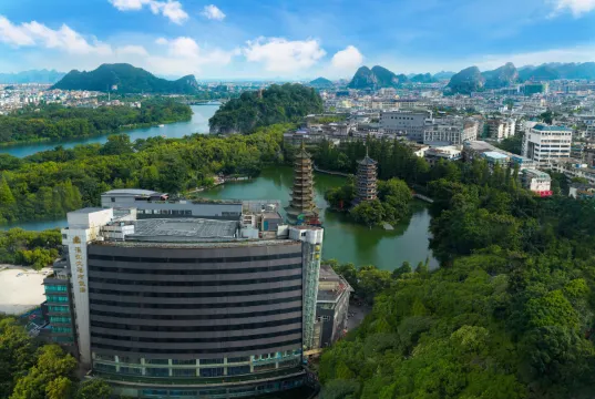 Lijiang Waterfall Hotel