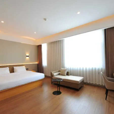 Yutian Tonghui Hotel
