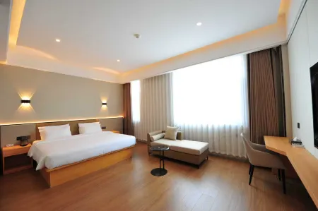 Yutian Tonghui Hotel Отели в г. Юйтянь