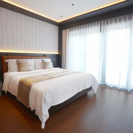 Deep Hot Spring Hotel