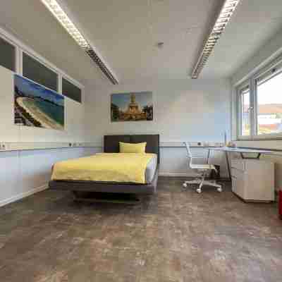 Commune88 EAST - Heart Of The City Rooms