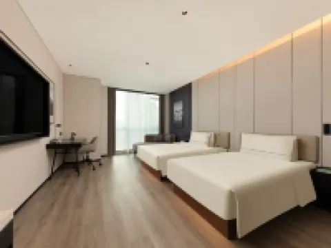 Quanzhou Nan'an Nanyang Fortune Center Atour Hotel Hotels in Nan'an