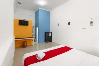 TwoSpaces Living at Bypass Homestay, Mojokerto Hotels in Magersari