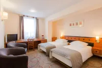 Qubus Hotel Głogów - 3-Star