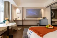 Intelligent Lily Hotel (Shaoyang Longhui Coach Terminal Branch)