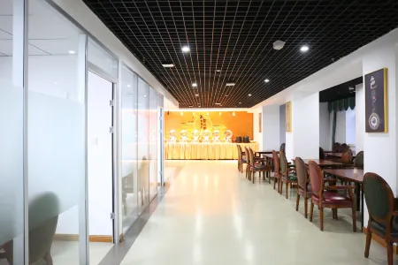 Harbin Zhenning Hotel (Central Street Subway Station Sophia Church Branch) Отели рядом с достопримечательностью «Harbin Institute of Technology»