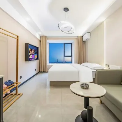 Munan · Manju Movie Homestay (Dongyi Road Subway Station) Hotels near Xi'an Shiyou University (South Area)
