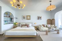 Dongshan Blue Crystal Seaside Homestay (Double-faced Hainanmen Bay Branch) Hotels in Dongshan