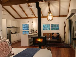 내로우스 이스케이프 레인포레스트 리트리트