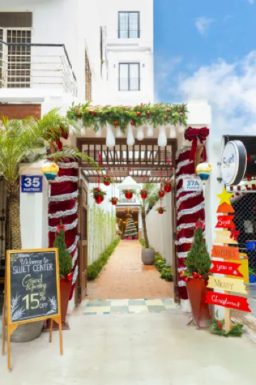 Sujet Center Hotel by Haviland Отели рядом с достопримечательностью «Da Nang Museum»