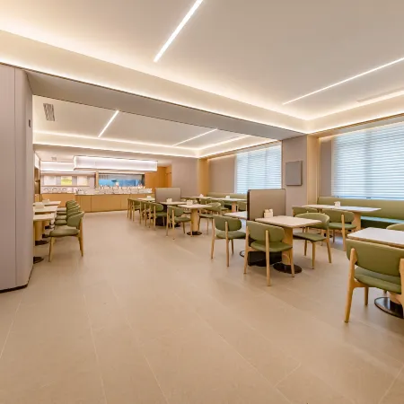 Quanji Hejiang Meilicheng Hotel