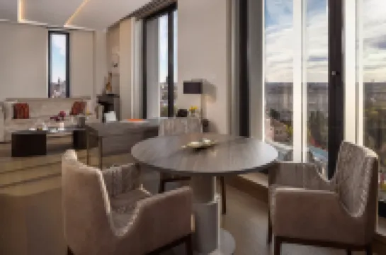 VP 플라자 에스파냐 디자인